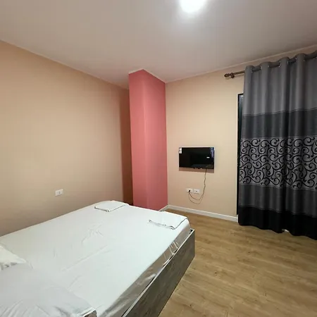 Apartment Cc Comfort Tirana